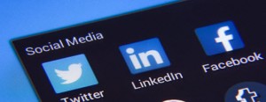 Share LinkedIn updates on Twitter and Facebook using PAS